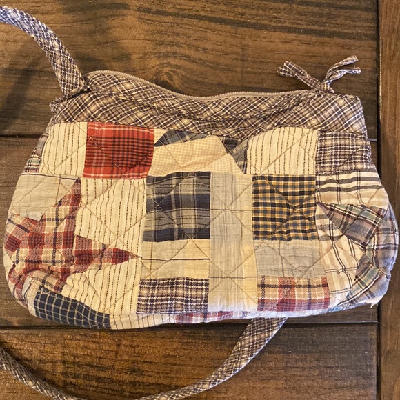 Victorian Heart Crossbody - Picture 3 of 4